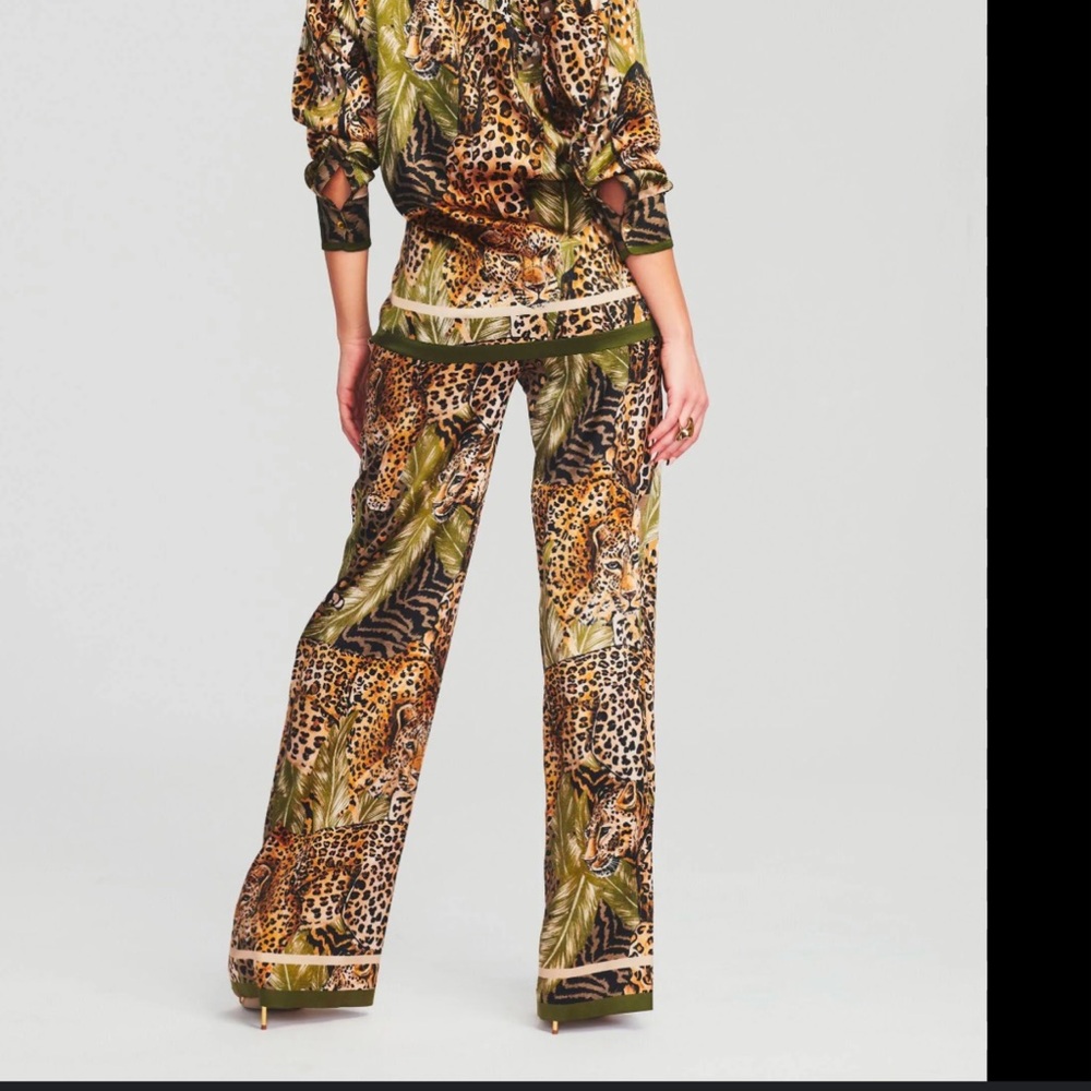 Retrofite Emmy silk shirt - Picture 3 of 8